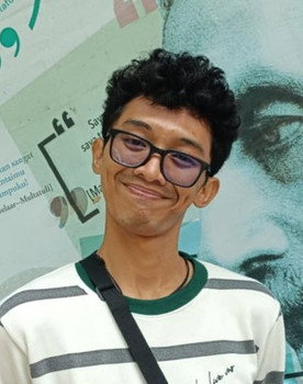 Kausal "Acyang" Kitabi as Sound Recordist