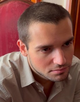 Konstantinos Kakolyris as mr. X