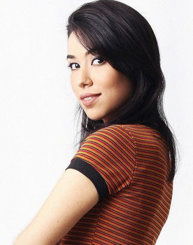 Nathália Monteiro as Debora