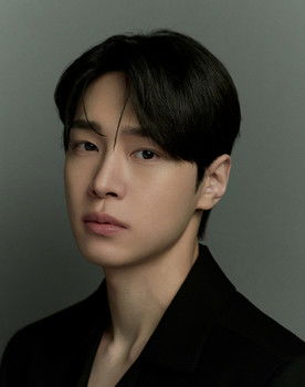 Kang You-seok as Um Jae-il