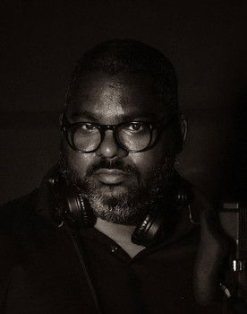 Vincent Fontano as Vincent