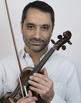 Éric Slabiak as Self