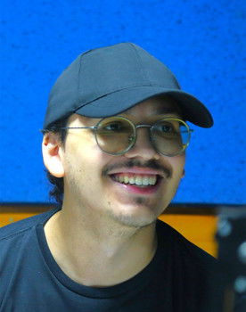 Douglas da Silva Nobre as Bruno/ Dinho Pagodinho