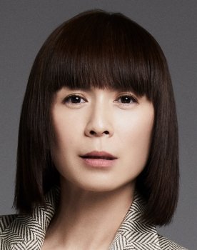 Pan Lingling as Joyce