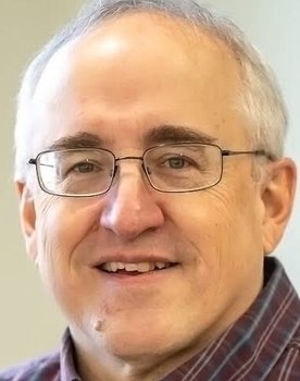 Sean Gaffney as Dentist