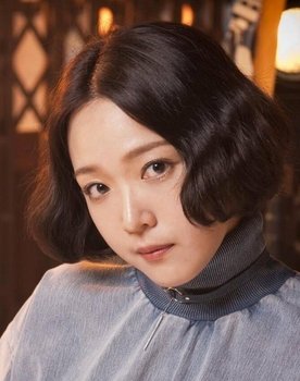 Lenny Li as Brother's Girlfriend