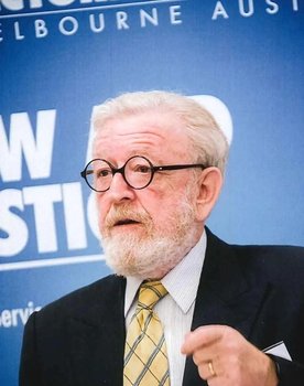 Robert Richter as Narrator