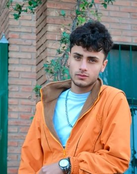 Matias Miranda as Lucas