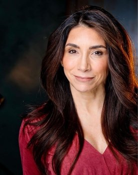 Gabi Del Moral as Edna Martinez