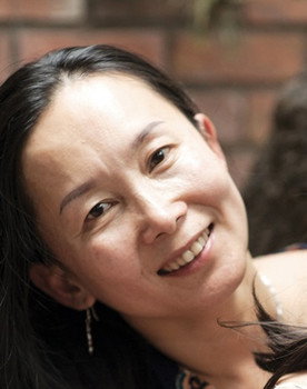Pham Thi Mai Hoa as Phuong's Sister