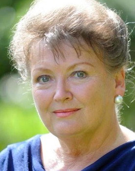 Sarah Badel as Lady Molly