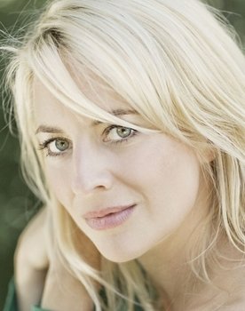 Katrin Weisser as Carmen