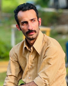 Mehran Zeyghami as Parviz