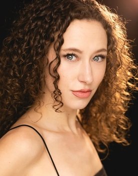 Sydnee Savannah Williams as Harriet