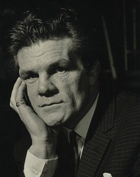 Freddie Mills as Harry the Scar