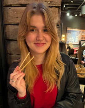 Laura Kryszczynska as Waitress