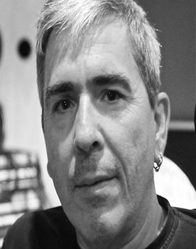 Kaki Arkarazo as Self