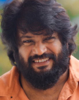 Muthukumar as Thaniga