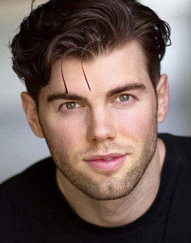 Ben Schreen as Jeff Merrick