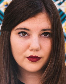 Larissa Langone as Selbst