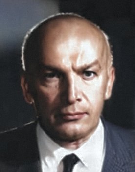 Atıf Kaptan as Fuat Sami