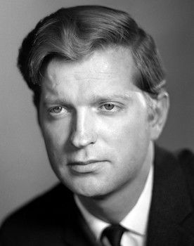 Viktor Rechman as Mikhail Kancher