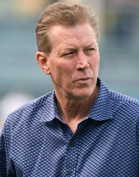Orel Hershiser as 