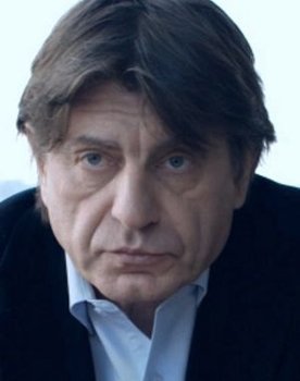 Vladimir Toptsov as Andrey