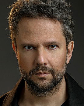 Selton Mello as Common Man