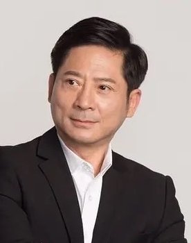 Huang Ting as Ha Lei's Father