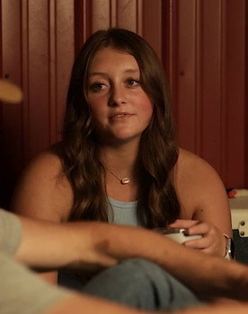 Kenedee Lowe as Sarah O'neal