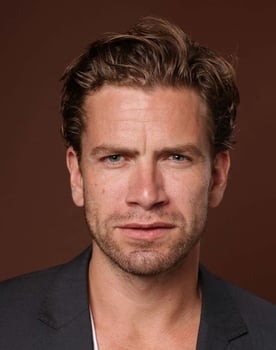 Nikolaj Lie Kaas as Tommy