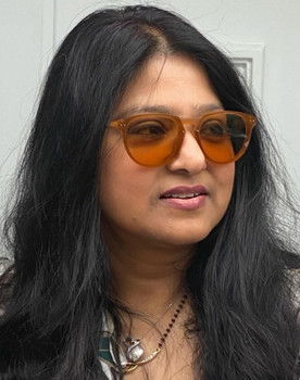 Priya Karfa as 