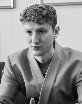 Ásgeir Sigurðsson as The Young Man
