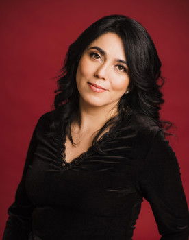 Paz Leonora Parra as Crystal