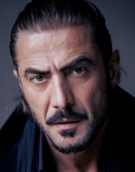 Vissarion Lobzhanidze as Сандро