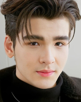 Thakhi Onglaor as Mark