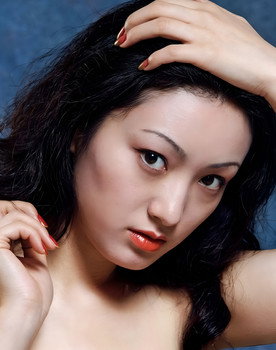 Mari Tanaka as