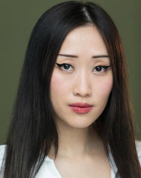 Ava Gong as Anya
