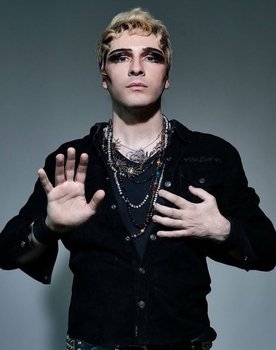 Mikelangelo Loconte as Wolfgang Amadeus Mozart