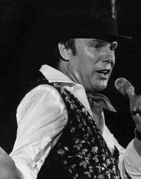 Michael Heltau as Helmuth Bühler