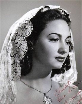 Carmen Molina as Nora
