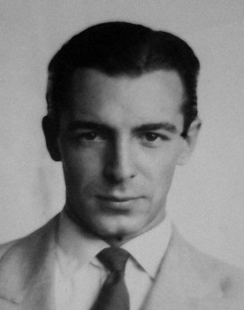 Rafael de Penagos as Narrador