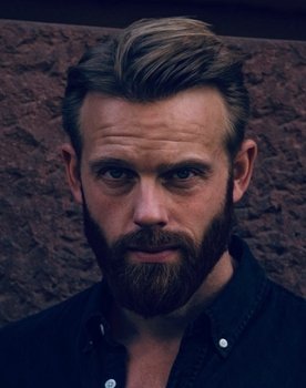 Mads Hjulmand as Bjørke