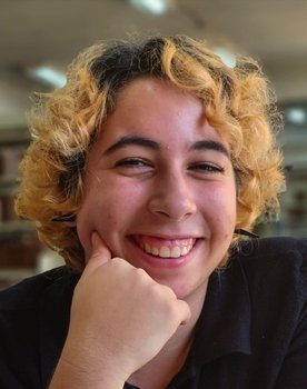 Raquel A. de Figueiredo as Figurante