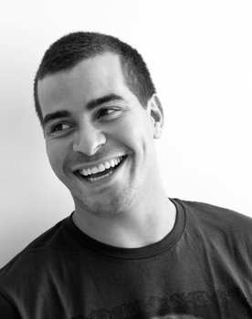 Thiago Martins as Himself