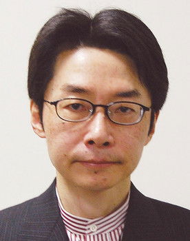 Akira Asada as Self - Critic