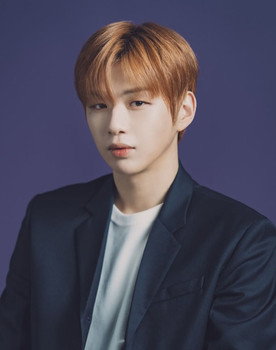 Kang Daniel as Wi Seung-Hyun