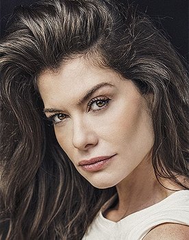 Alinne Moraes