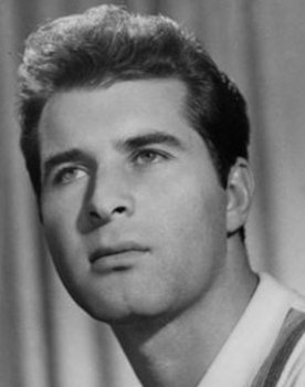Rogelio Guerra as Gregorio Merisa-Obregón